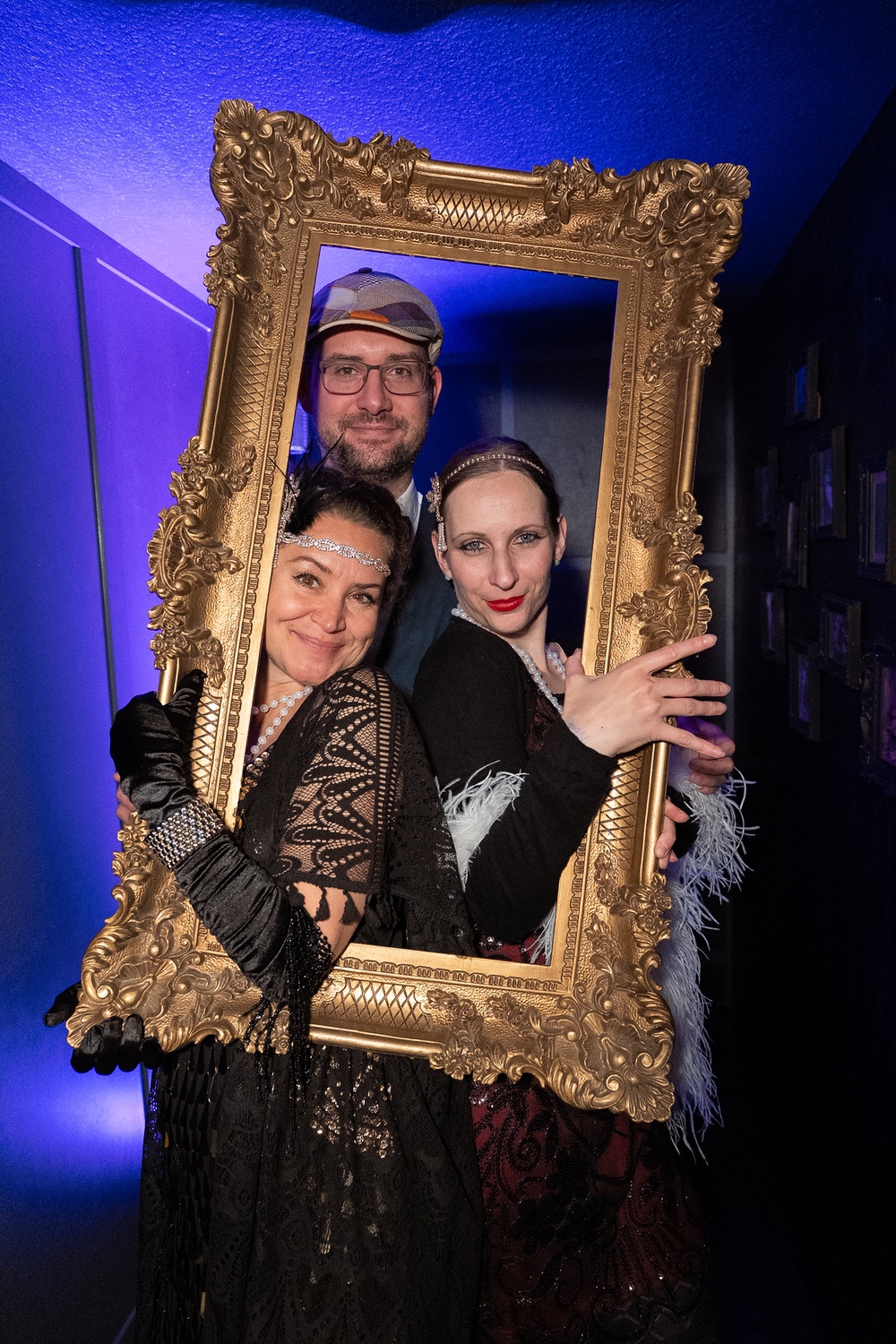 Party Fotobox mit Goldrahmen